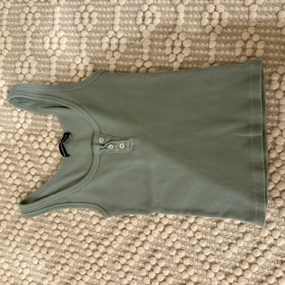 Brandy Melville Green Tank Top Scoop Neck Relaxed Fit